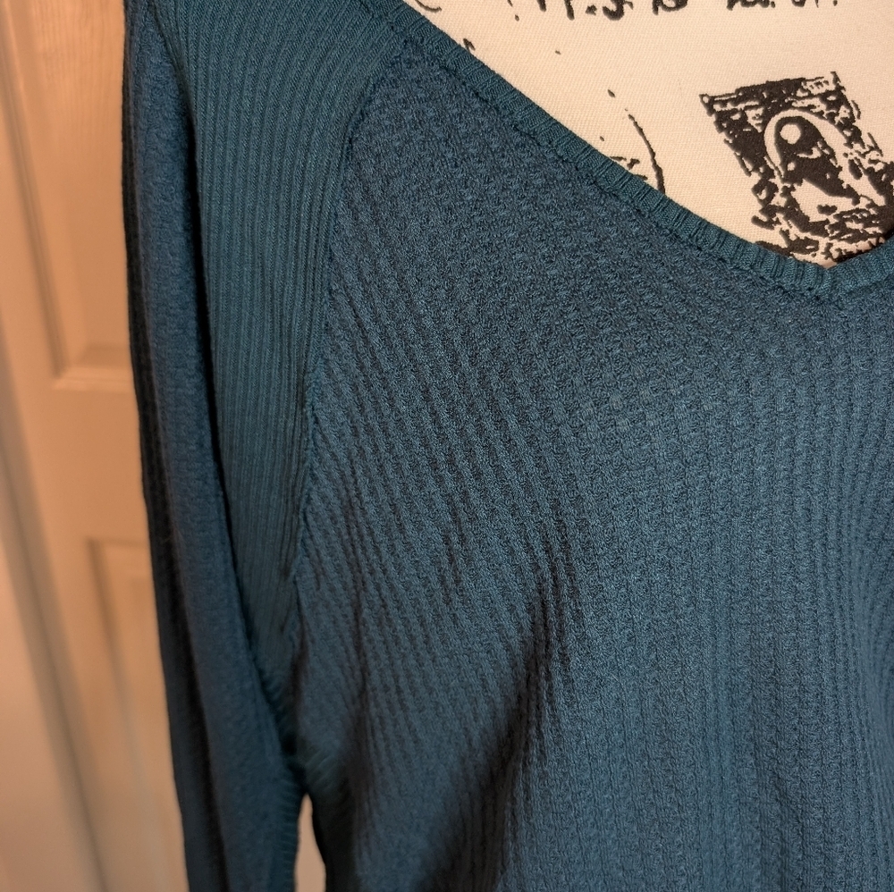 NWT Free People Waffle Knit V-Neck Top - Picture 2 of 8